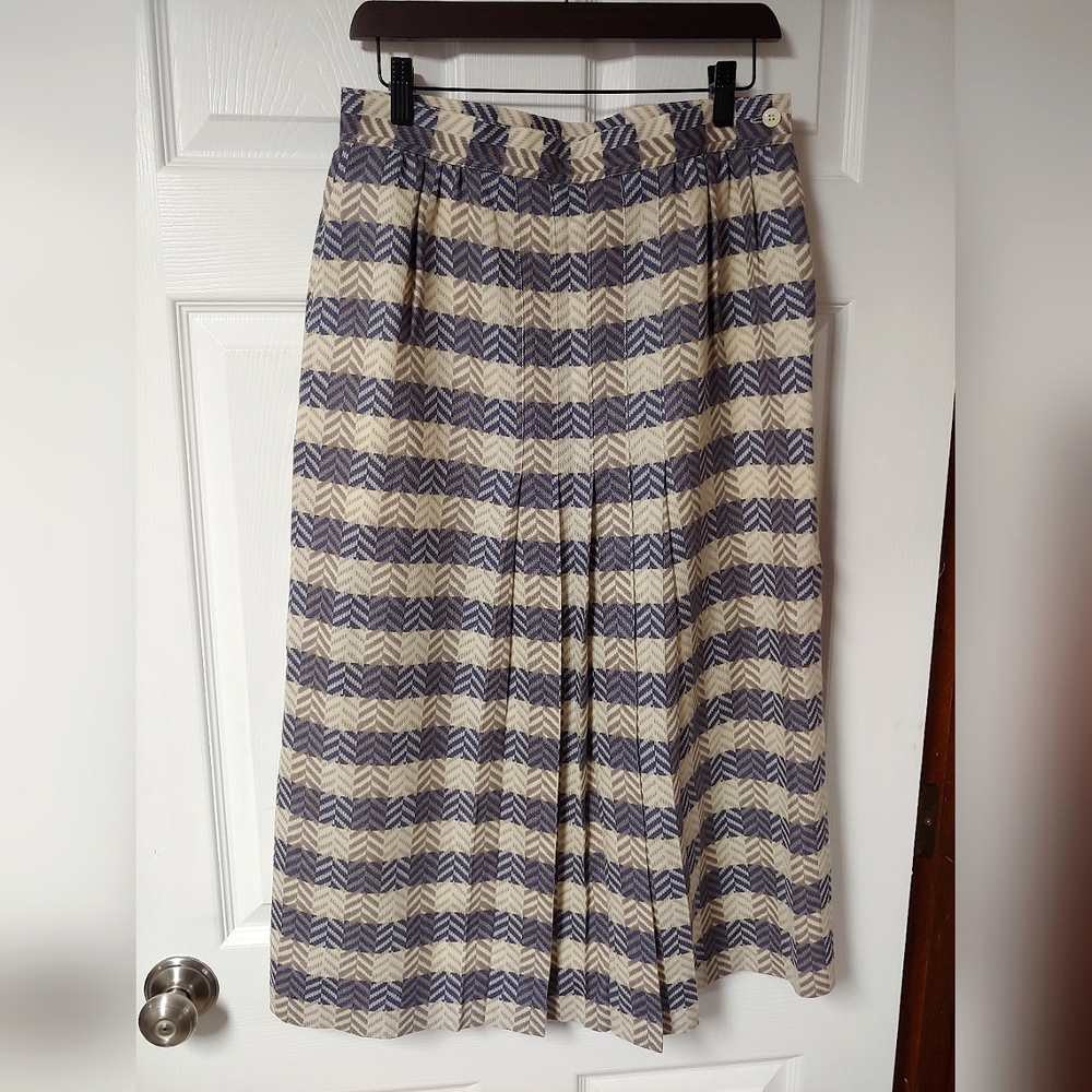 Vintage Patterned Alfred Sung Skirt